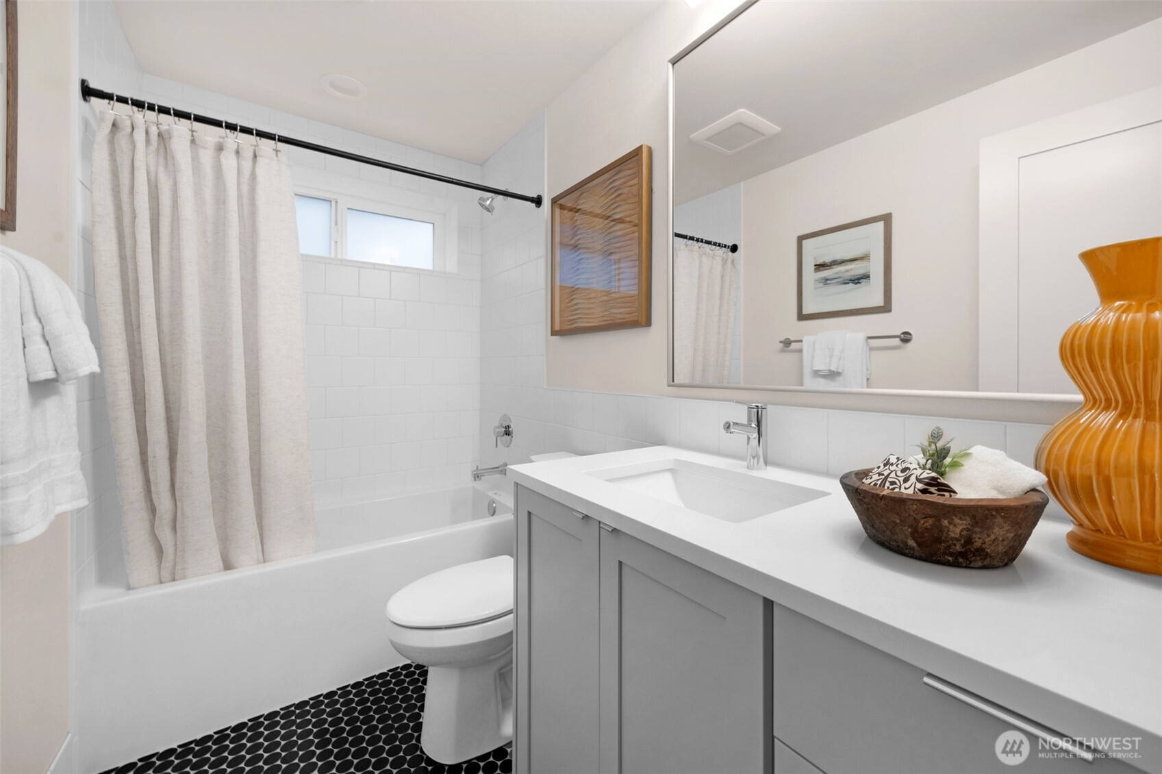 1416 N 47th St #B Seattle, WA 98103