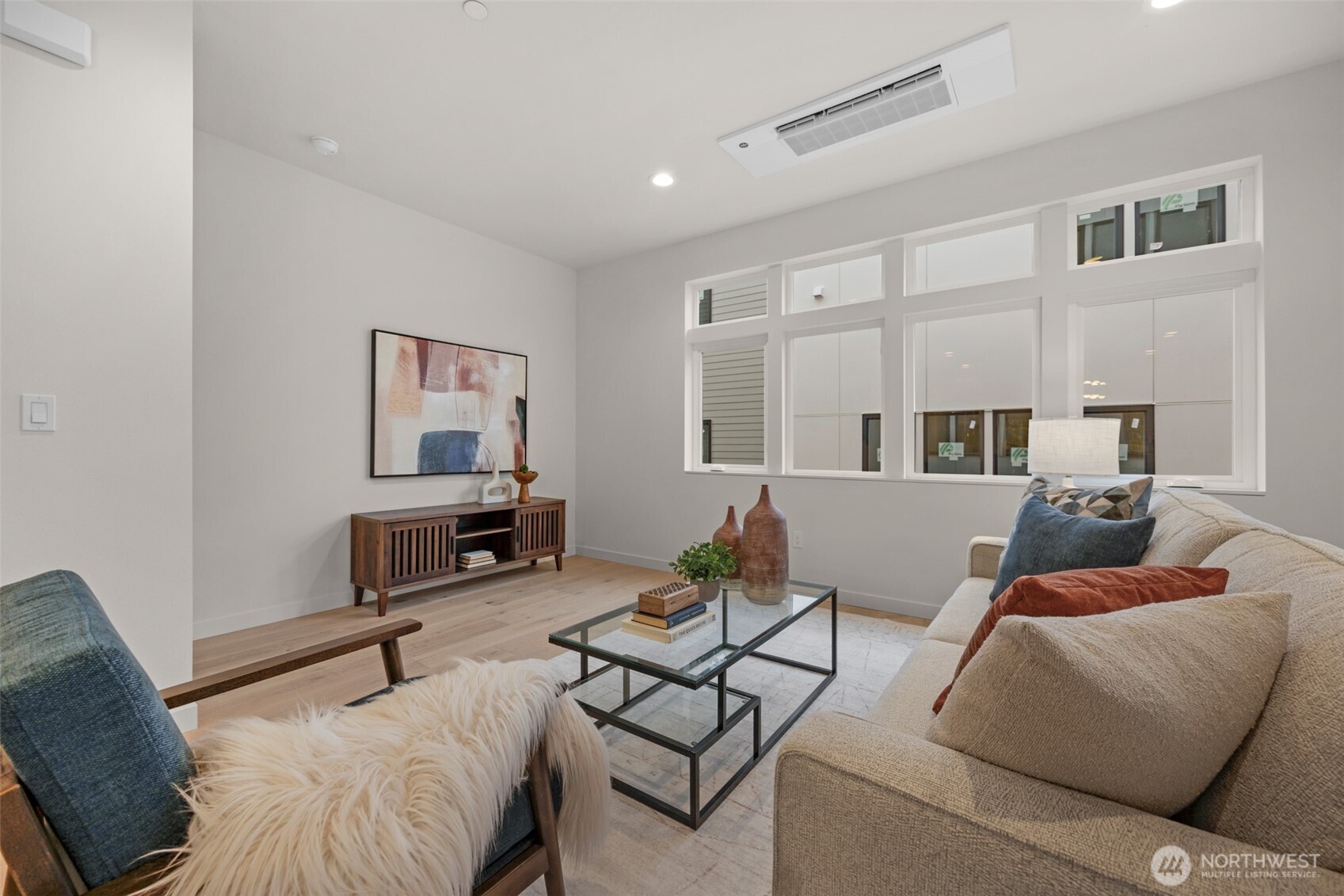 1412 N 47th St #B Seattle, WA 98103