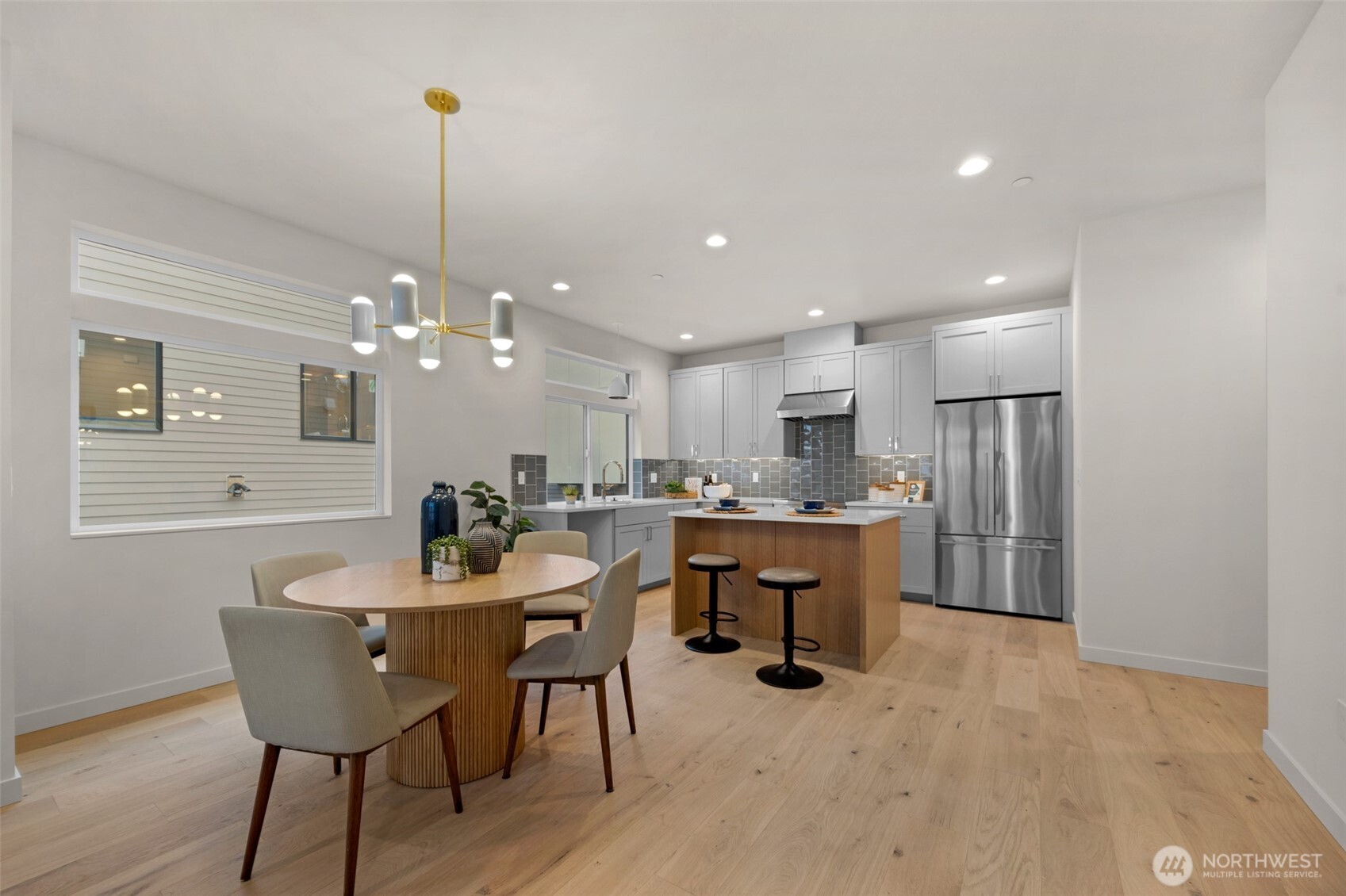 1412 N 47th St #B Seattle, WA 98103