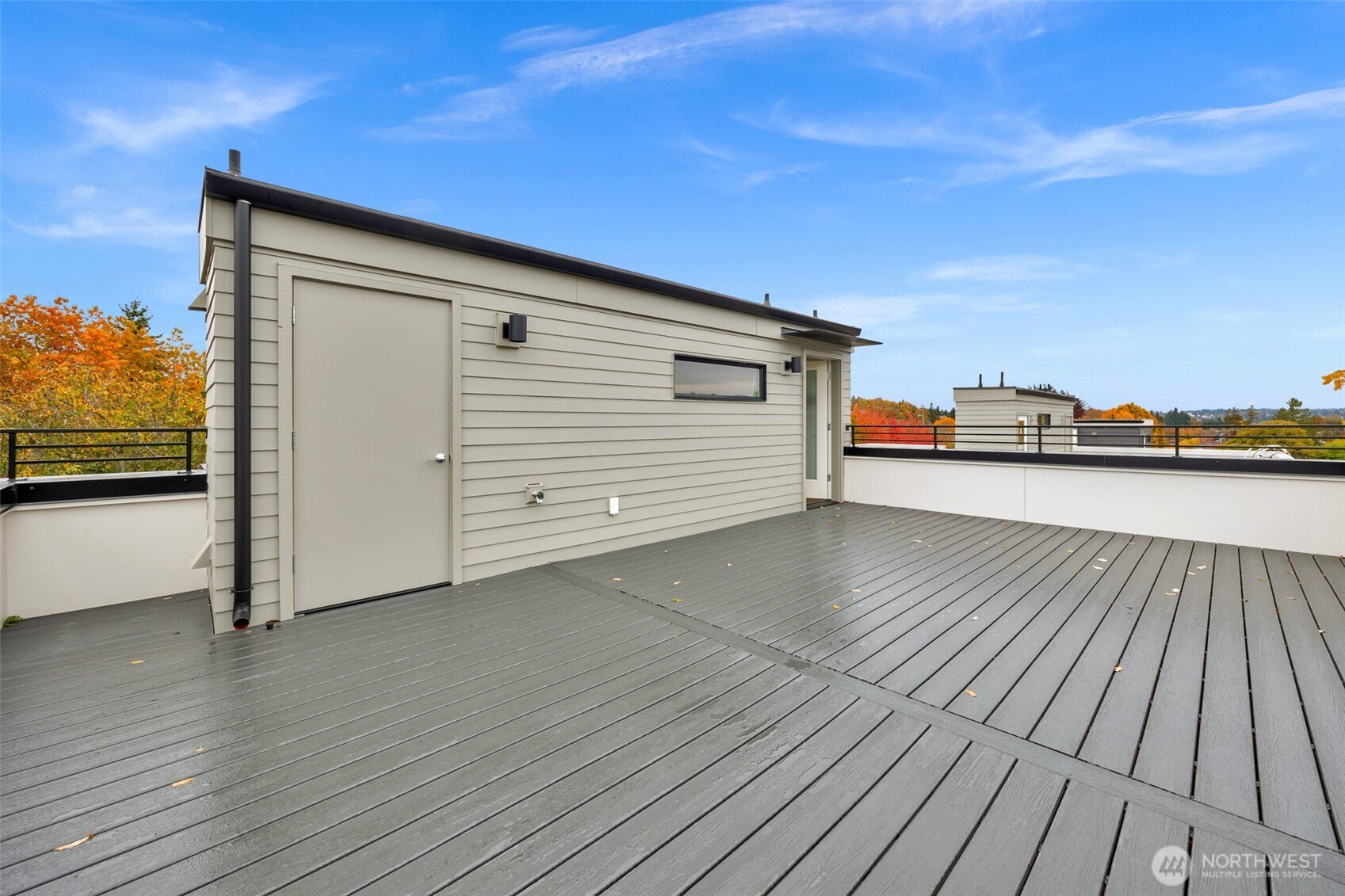 1412 N 47th St #B Seattle, WA 98103