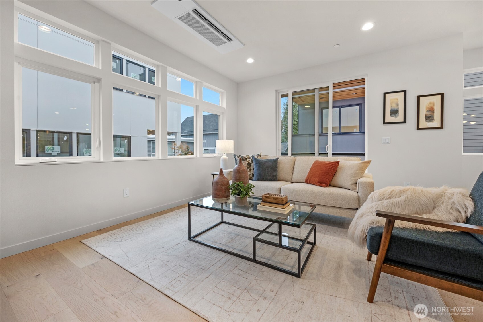 1412 N 47th St #B Seattle, WA 98103