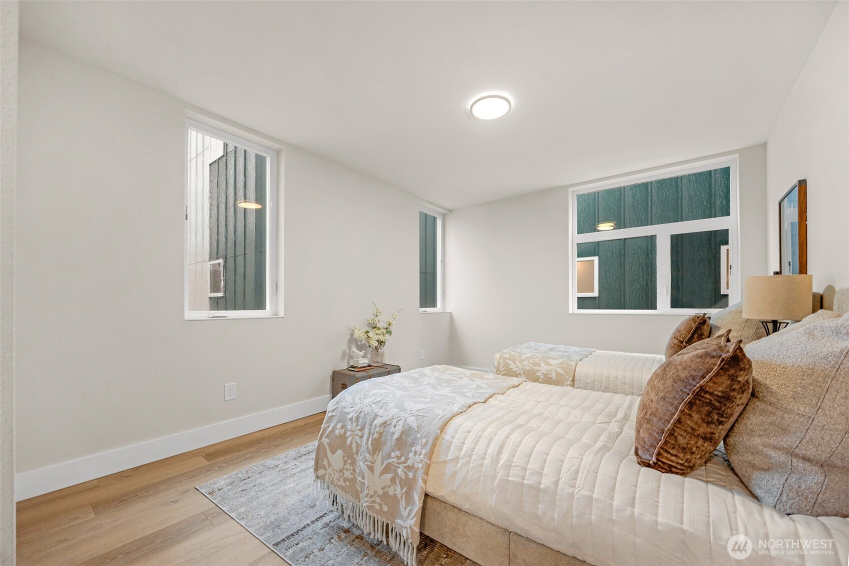 910 15th Ave #B Seattle, WA 98122