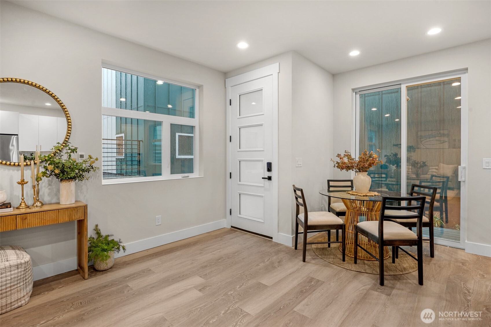 910 15th Ave #B Seattle, WA 98122