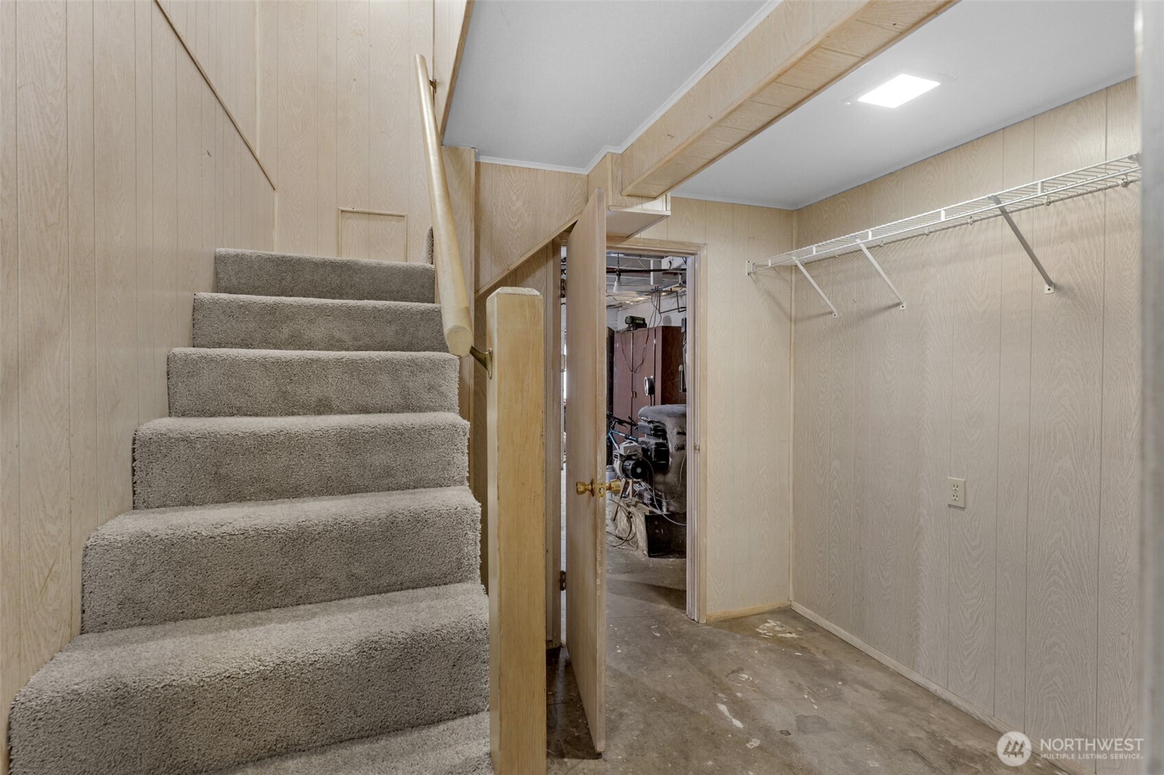 708 Warren Ave Seattle, WA 98109