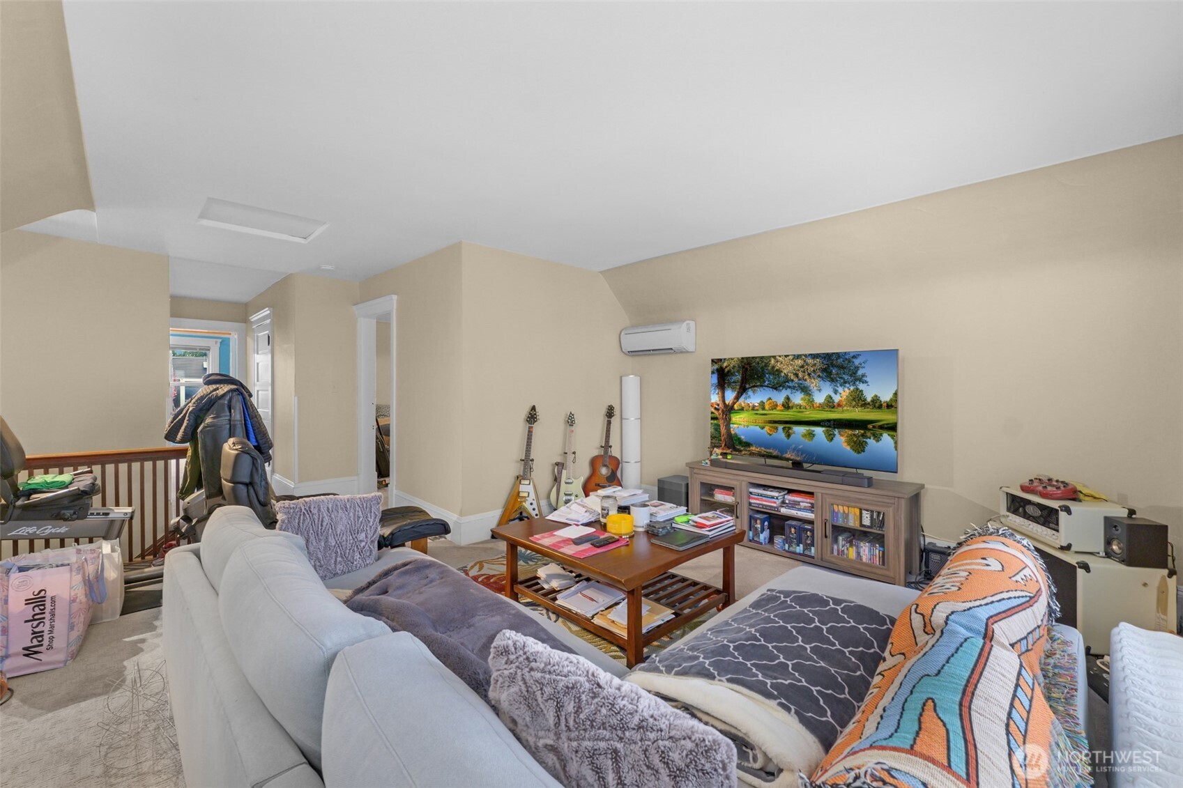 708 Warren Ave Seattle, WA 98109