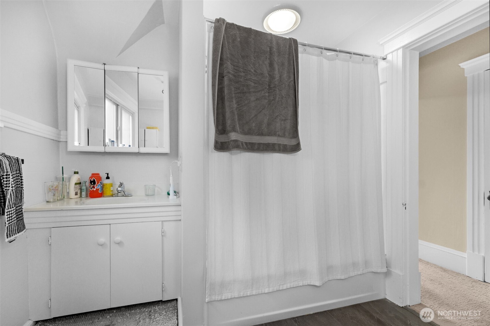 708 Warren Ave Seattle, WA 98109