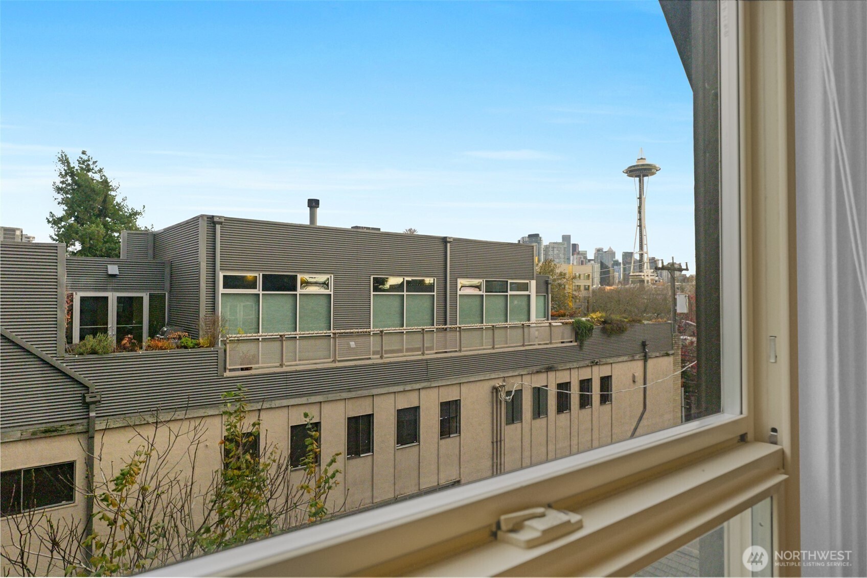 708 Warren Ave Seattle, WA 98109