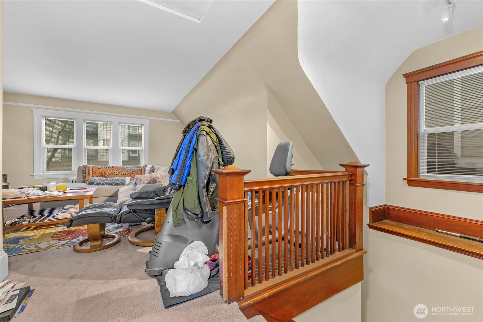 708 Warren Ave Seattle, WA 98109