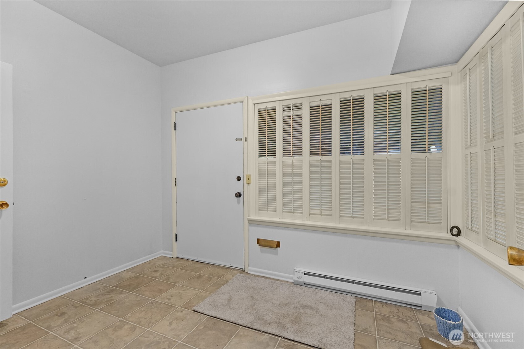 708 Warren Ave Seattle, WA 98109