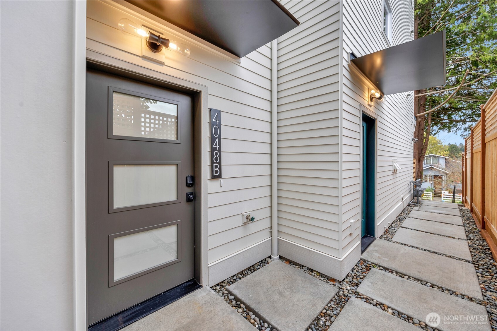 4048 32nd Ave #B Seattle, WA 98199