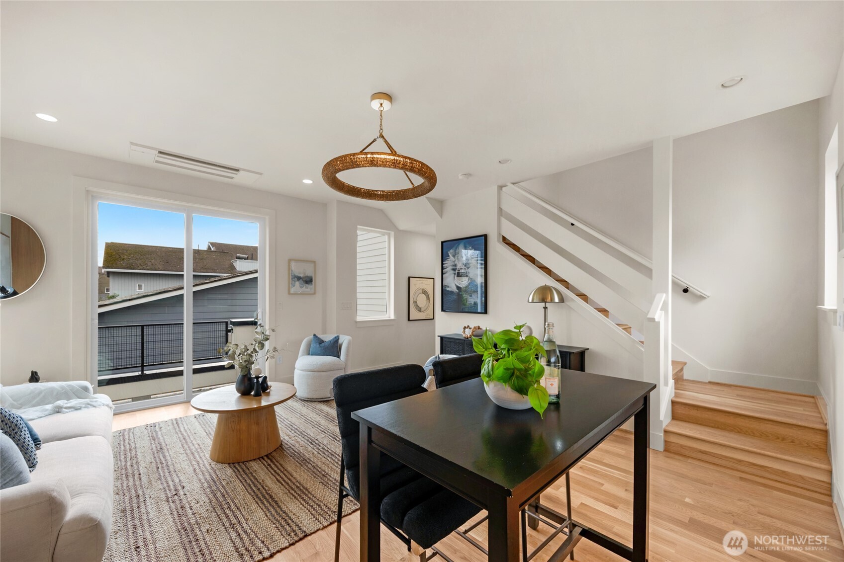 4048 32nd Ave #B Seattle, WA 98199