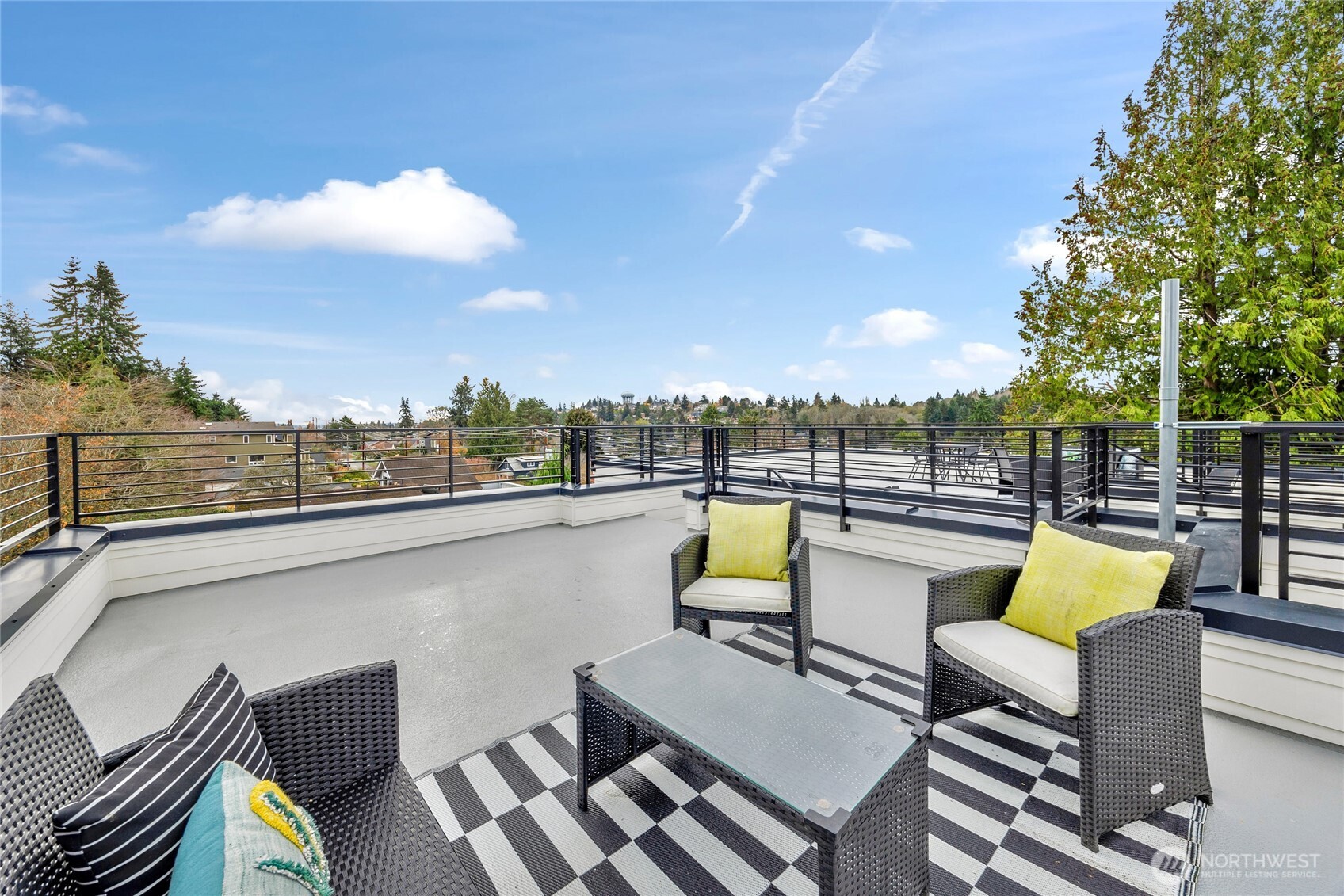 4048 32nd Ave #B Seattle, WA 98199