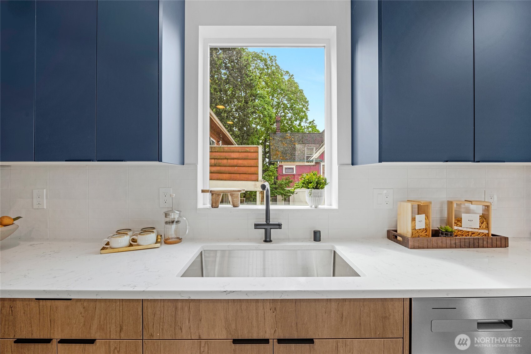 920 16th Ave #B Seattle, WA 98122