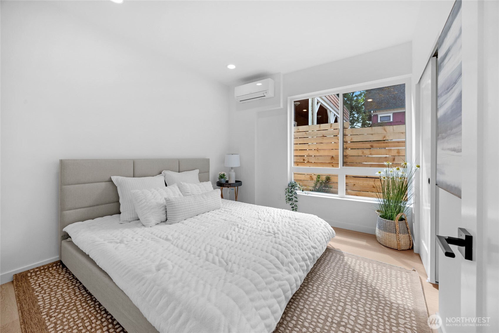 920 16th Ave #B Seattle, WA 98122