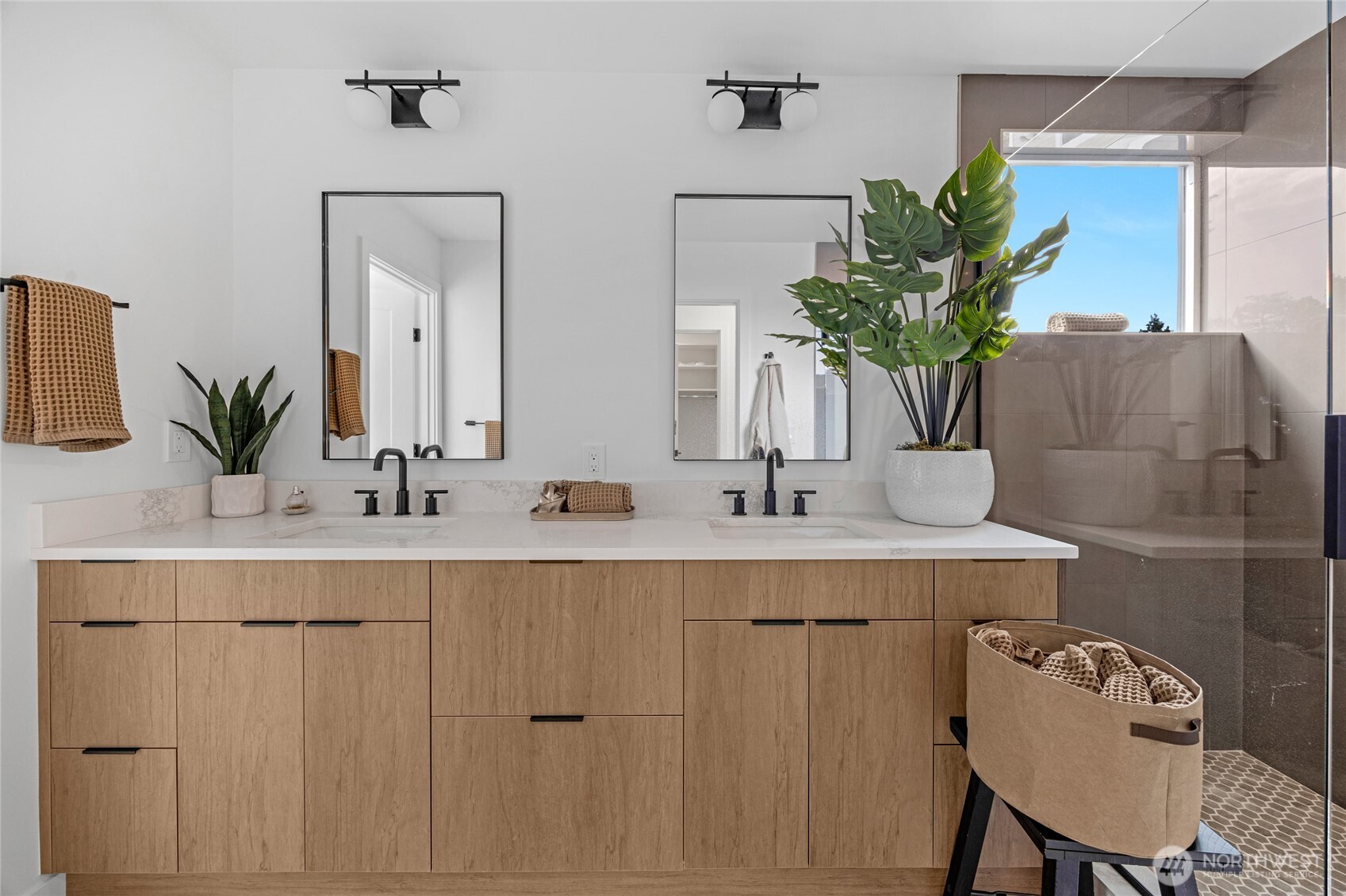 920 16th Ave #B Seattle, WA 98122