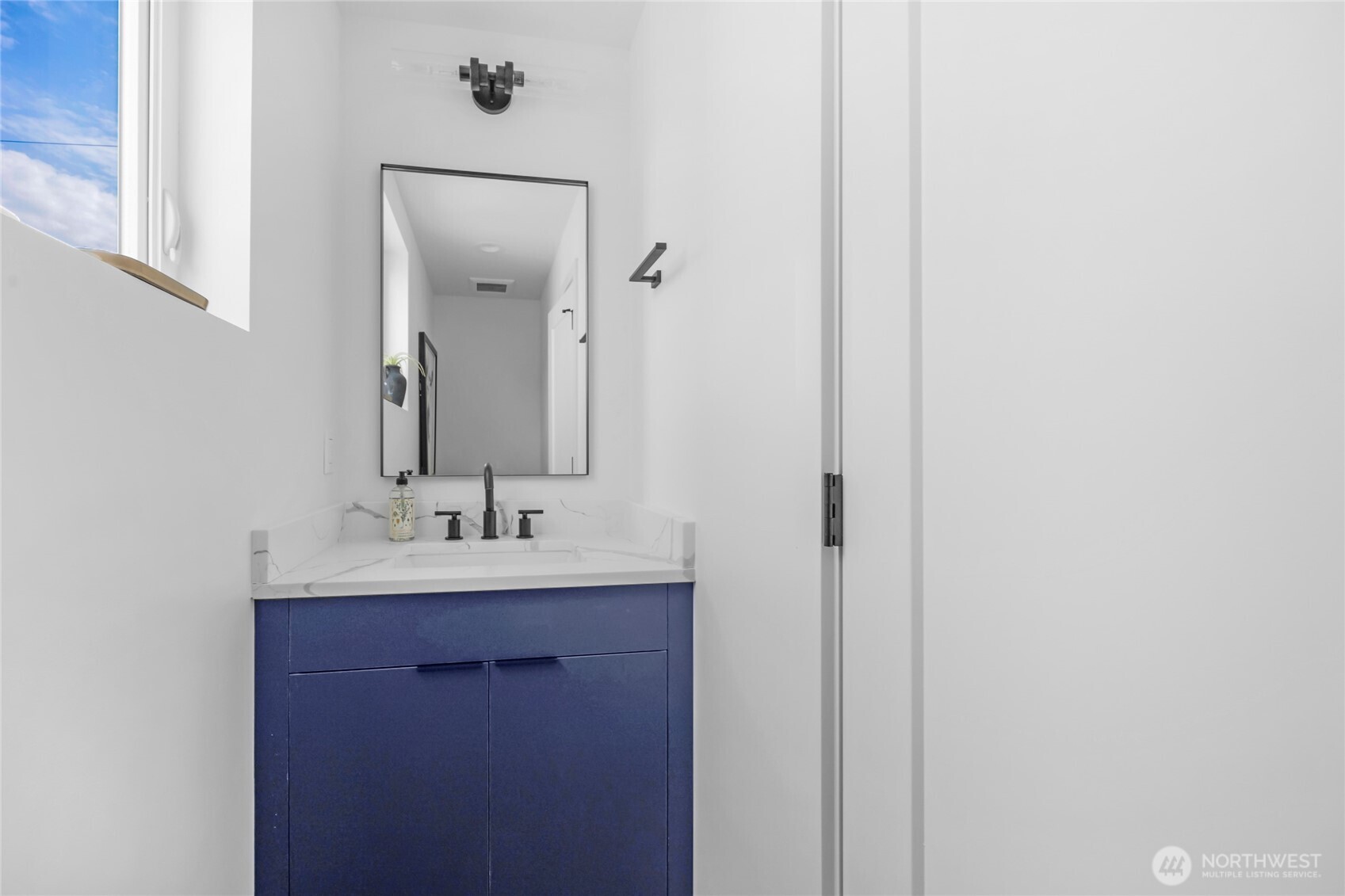 920 16th Ave #B Seattle, WA 98122