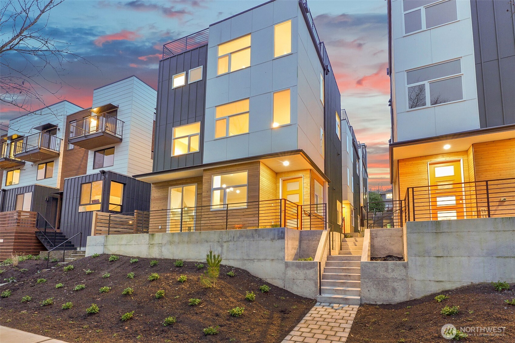 910 15th Ave Seattle, WA 98122