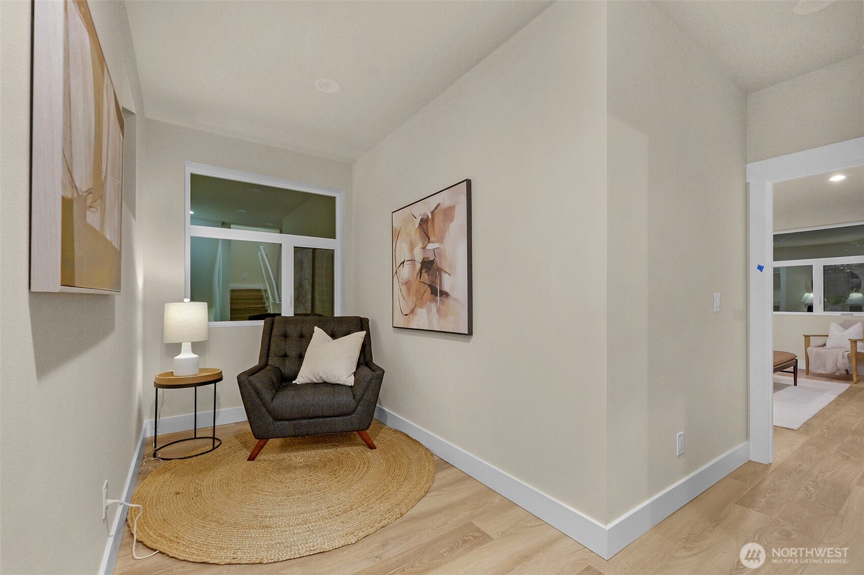 910 15th Ave Seattle, WA 98122