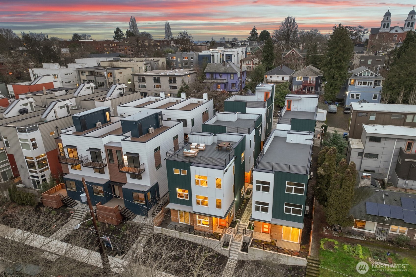 910 15th Ave Seattle, WA 98122