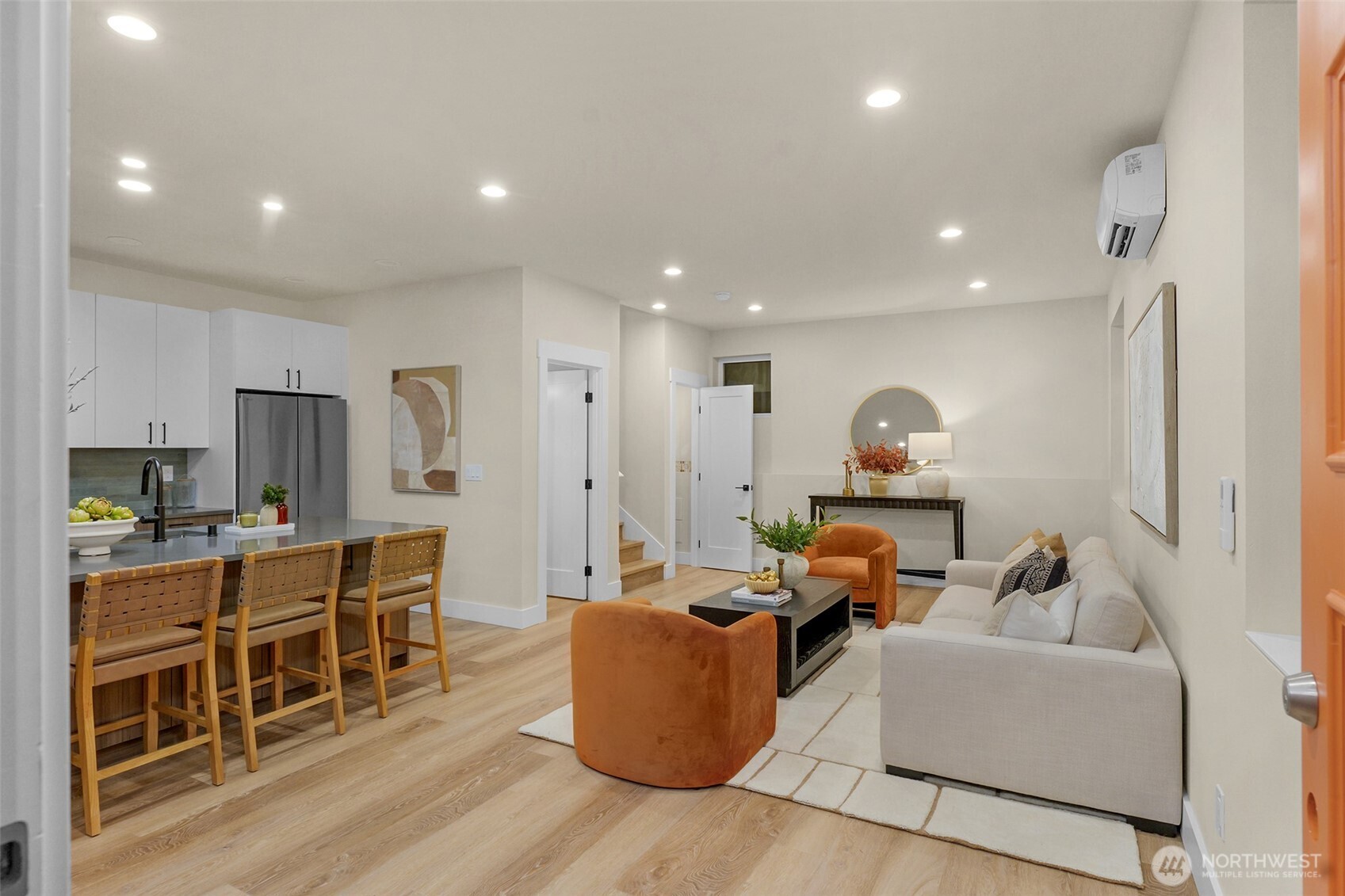 910 15th Ave Seattle, WA 98122