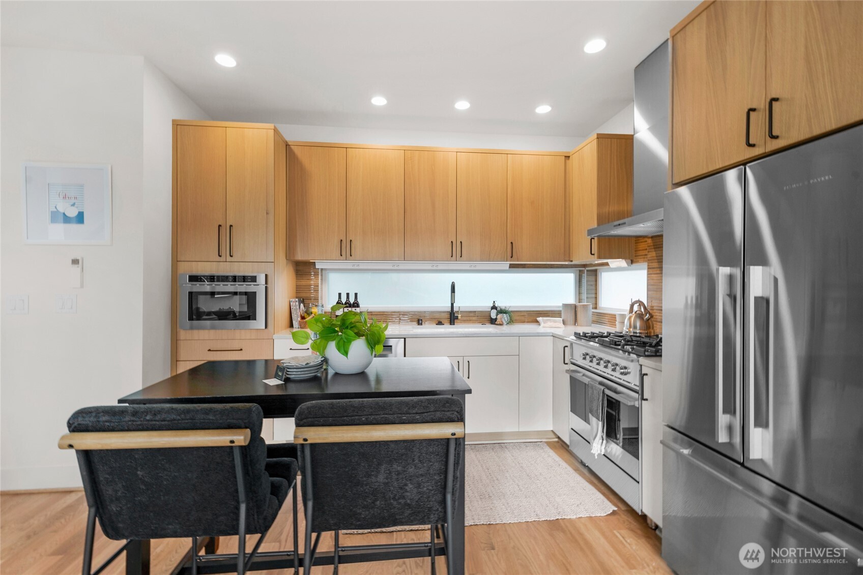 4048 32nd Ave #B Seattle, WA 98199