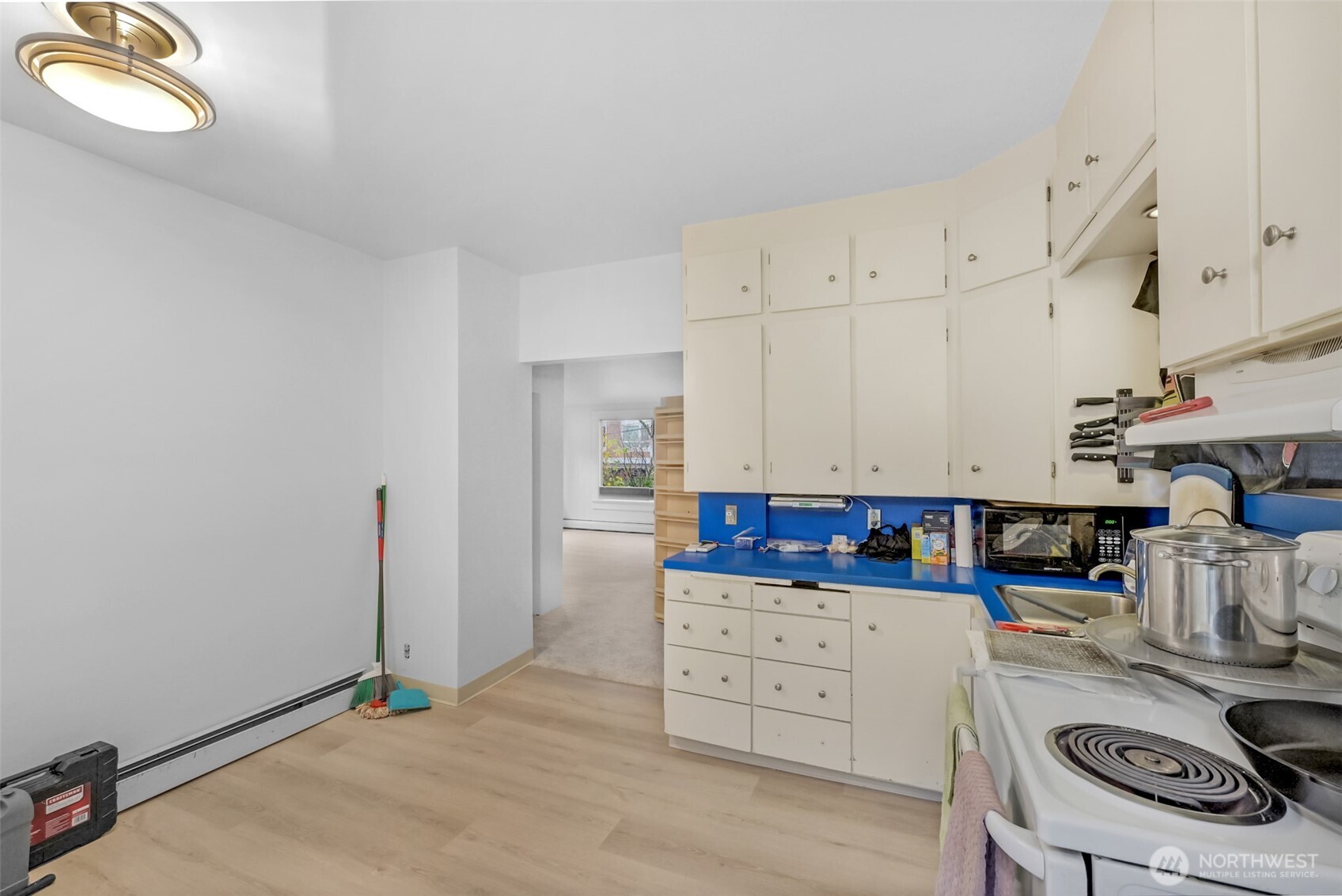 708 Warren Ave Seattle, WA 98109