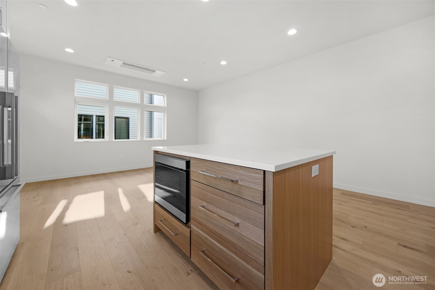 1412 N 47th St #A Seattle, WA 98103