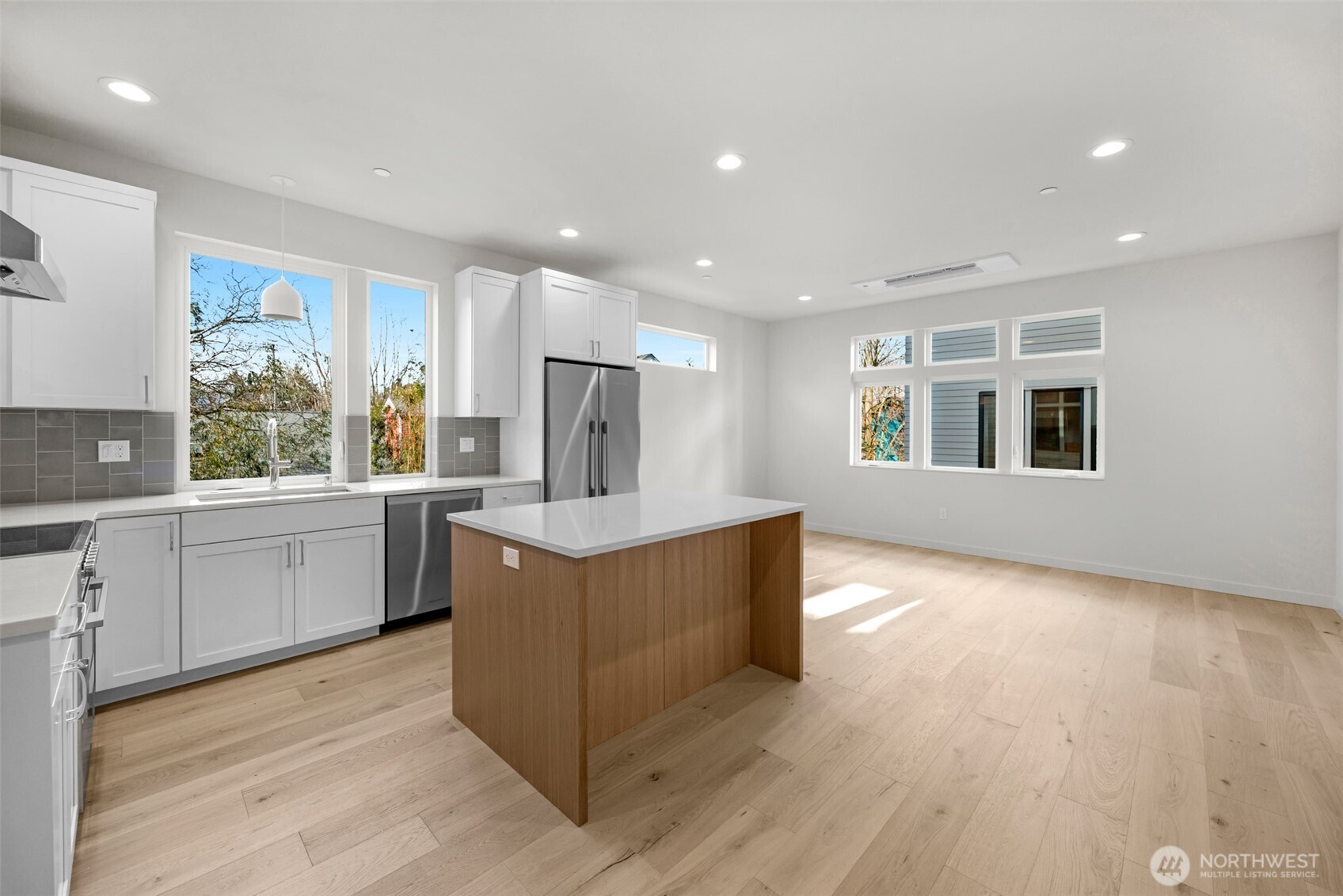 1412 N 47th St #A Seattle, WA 98103