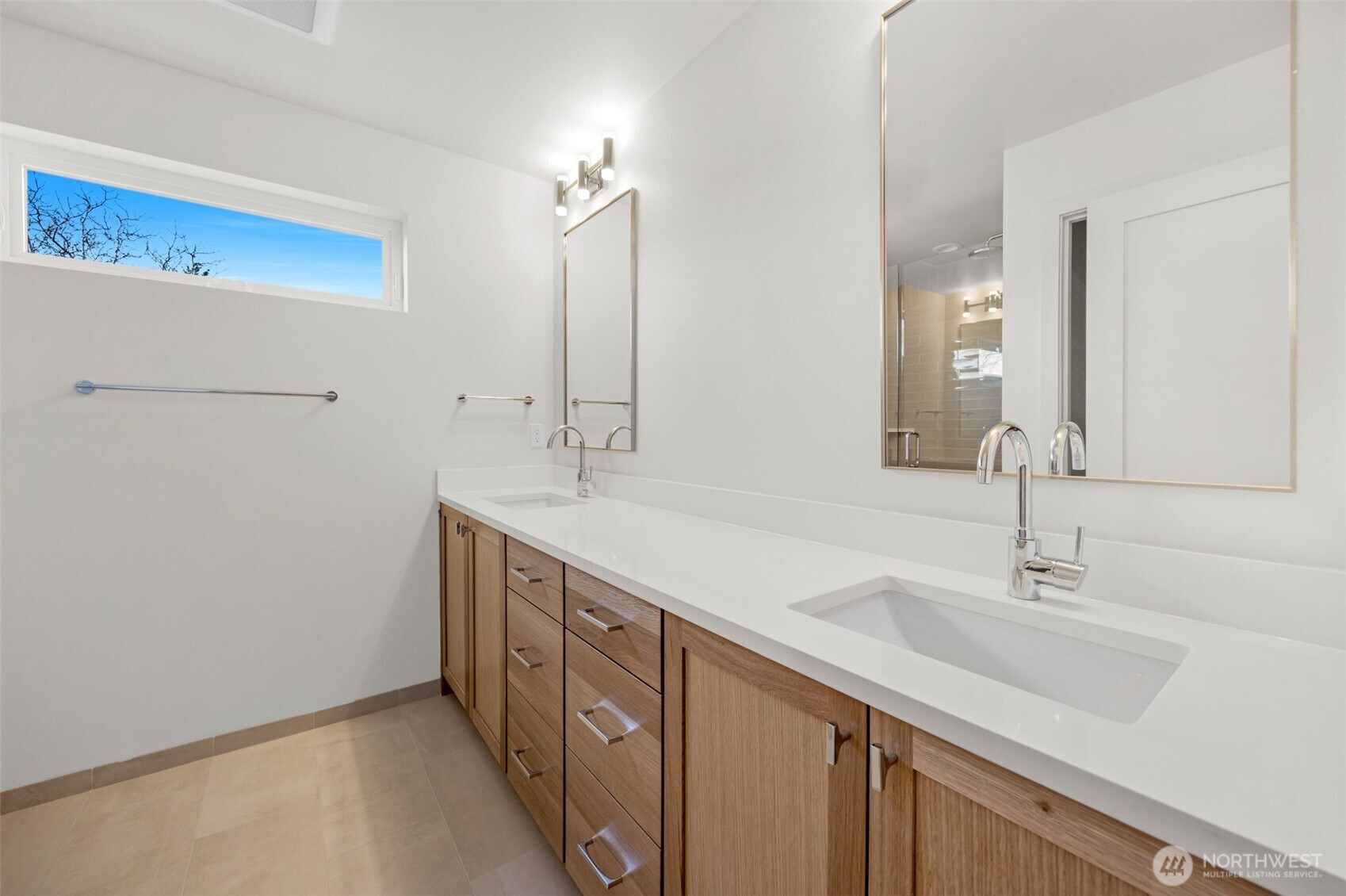 1412 N 47th St #A Seattle, WA 98103