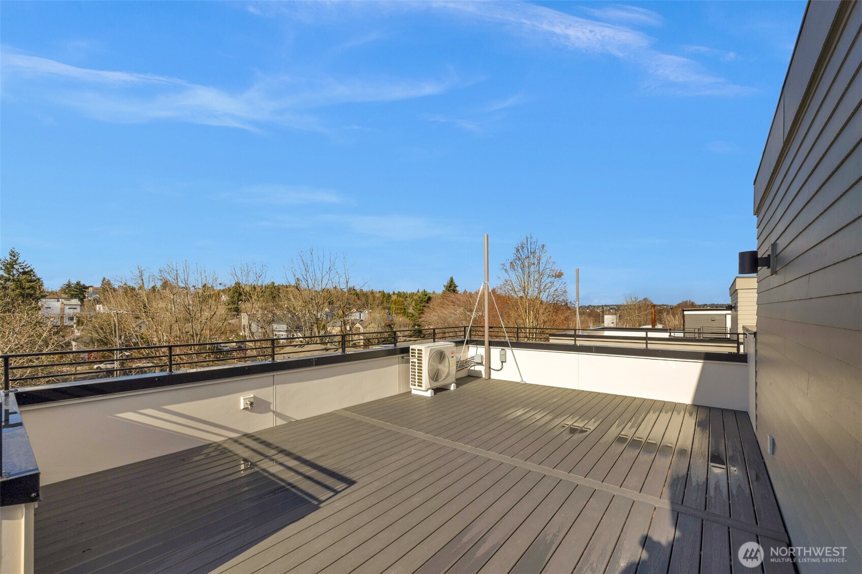 1412 N 47th St #A Seattle, WA 98103