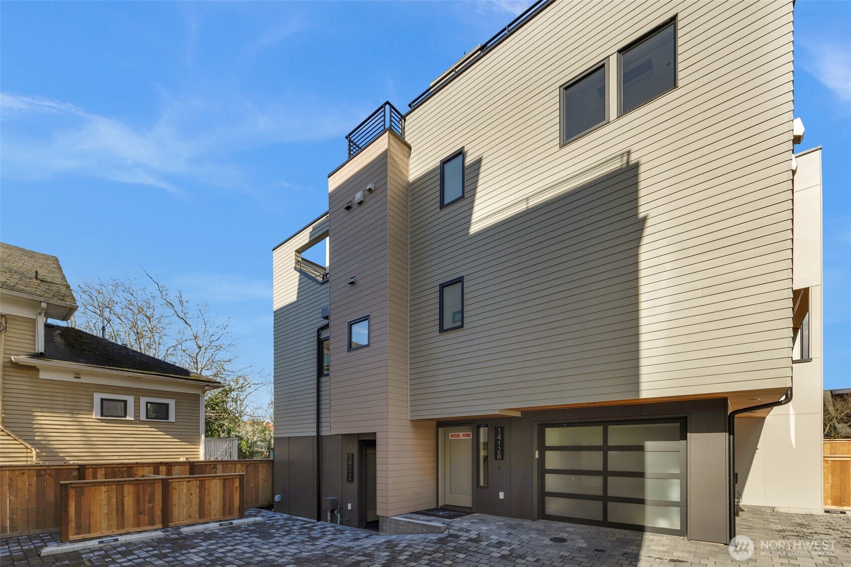 1412 N 47th St #A Seattle, WA 98103